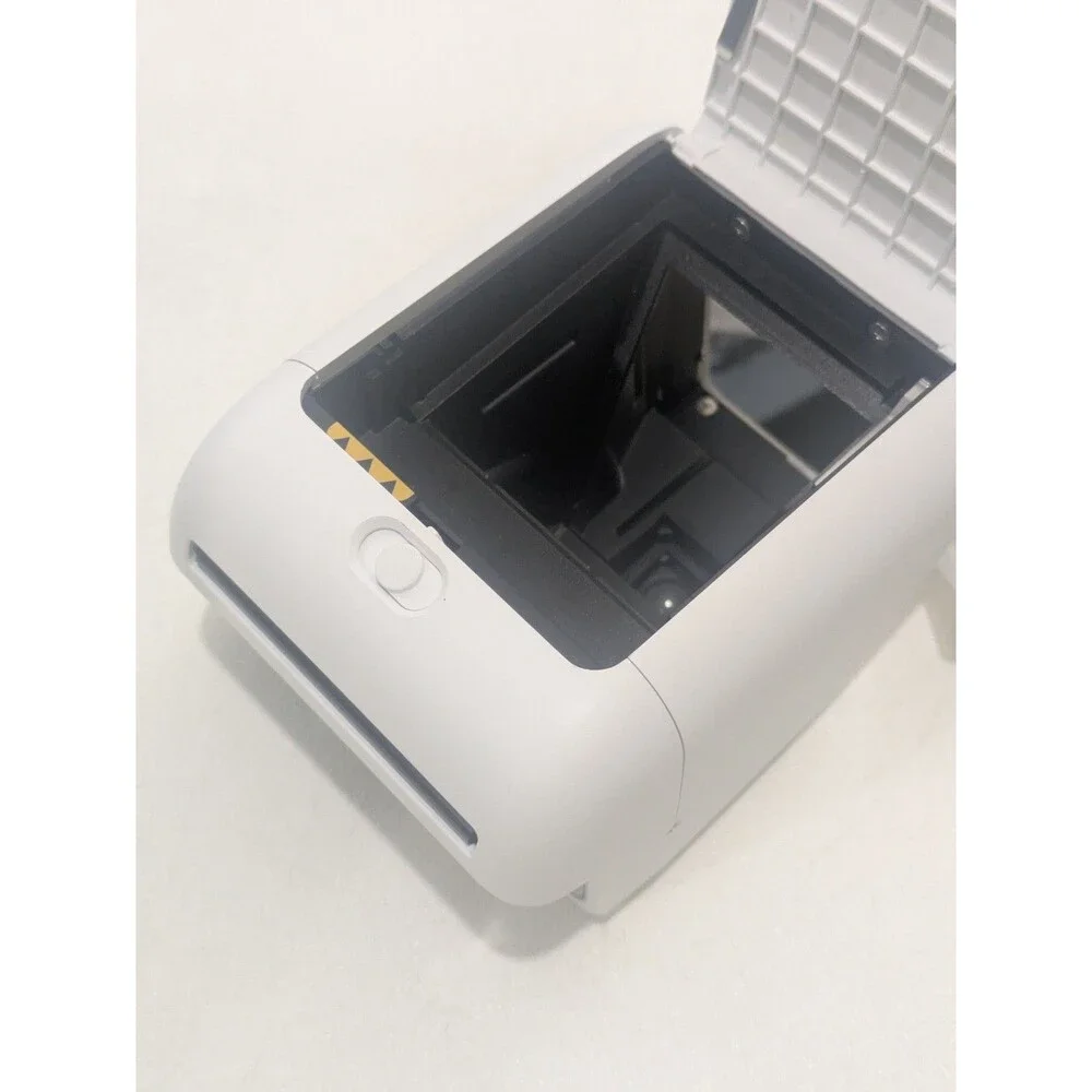 Polaroid Go Instant Mini Camera White